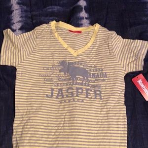 Women’s check short sleeves t-shirt size small NWT